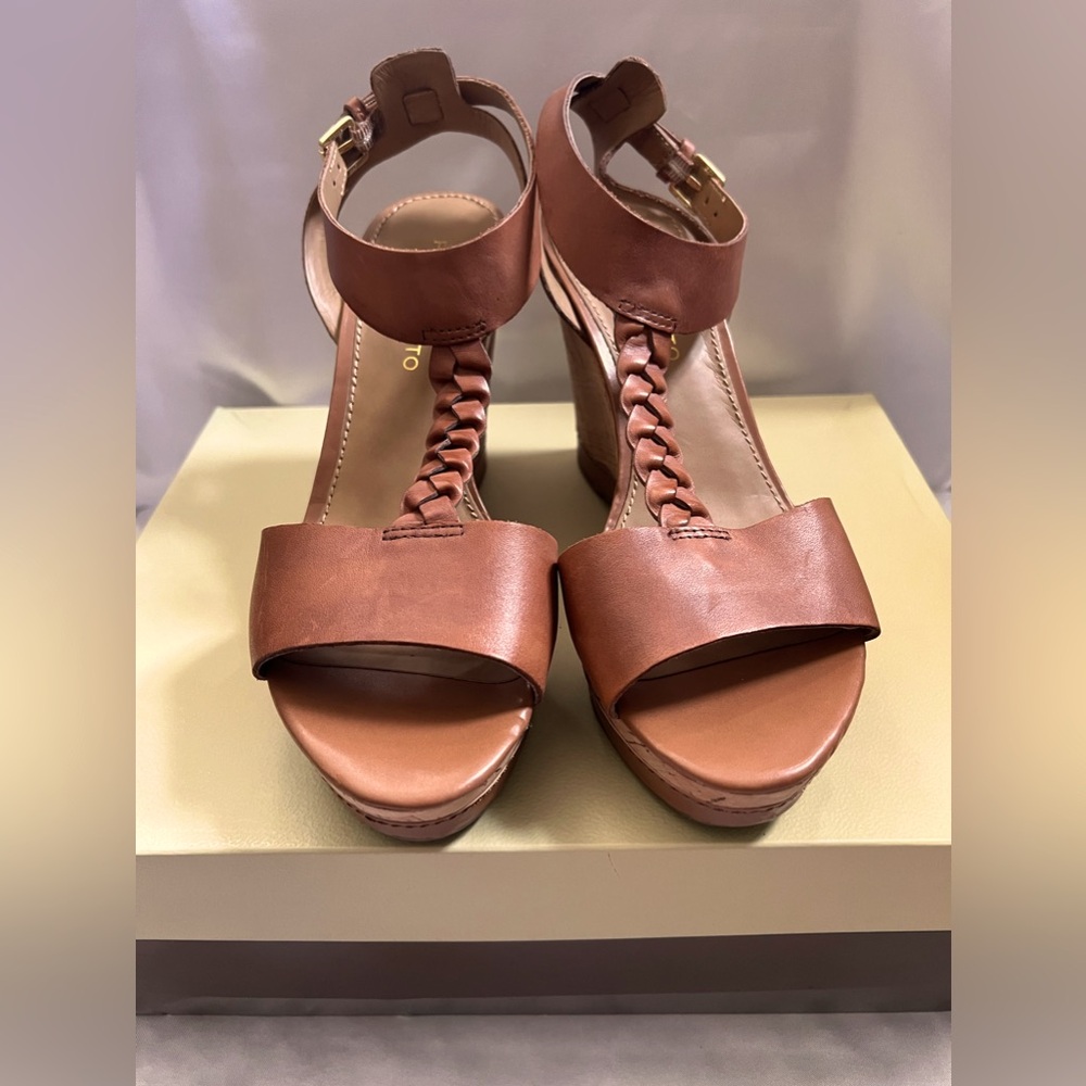New Franco Sarto Serenity Almond Wedge Heel